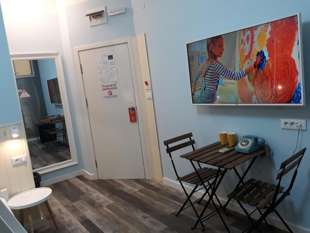Three Dolphins Hotel With Rooftop Terracе Varna Room photo
